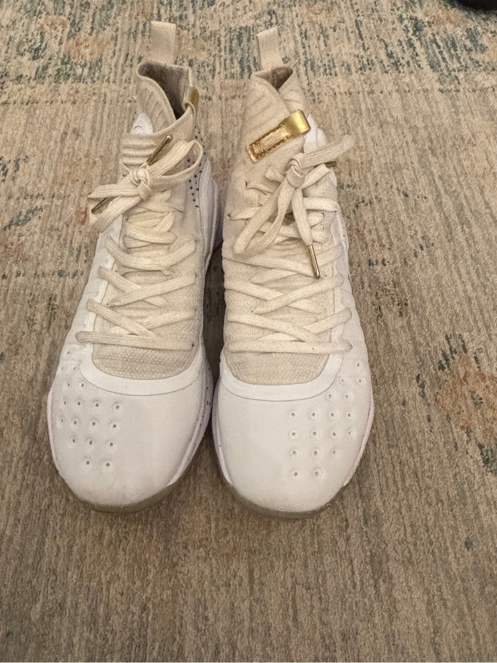Curry 2024 fight clubs White Cream High-Top Sneakers with Gold Accent size 8